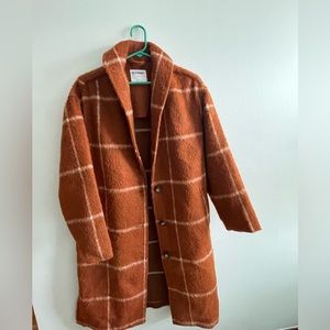 Beautiful reddish brown wide check coat